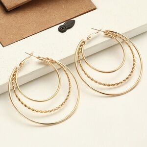 *POPPY* Gold Twist Design Multilayer Fashion Hoop Earrings